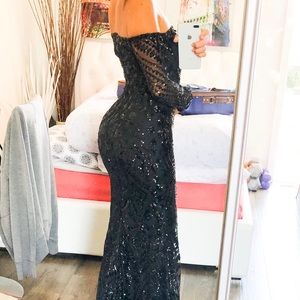 Black sequins mermaid maxi dress XS